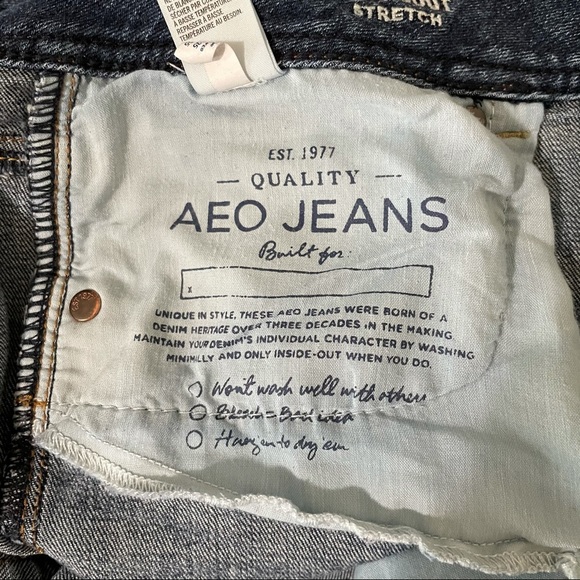 American Eagle lightly distressed Bootcut jeans - Picture 5 of 16